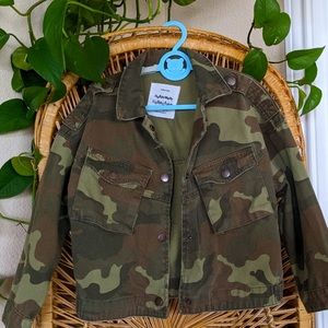 ZARA OUTERWEAR Camo Jacket size 5